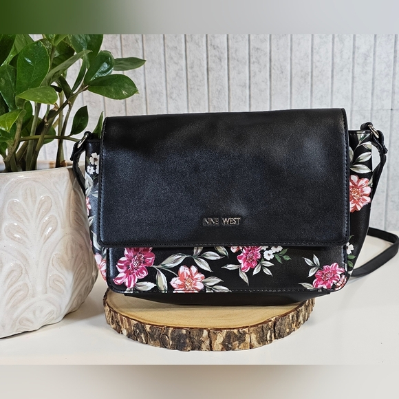 Nine West Handbags - Nine West Black Floral Crossbody Bag Adjustable Strap